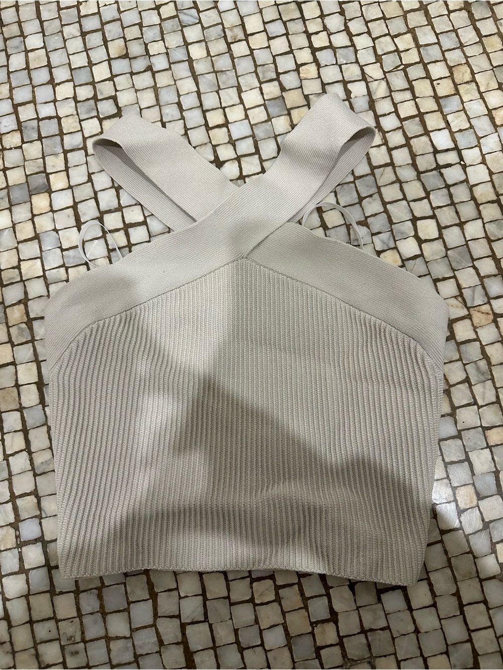 Aritzia Babaton Sculpt Knit Criss Cross Cropped Tank